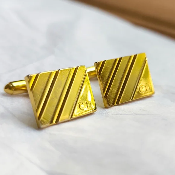 Dior vintage gold tone cufflinks and tie bar matching set - Picture 3 of 16